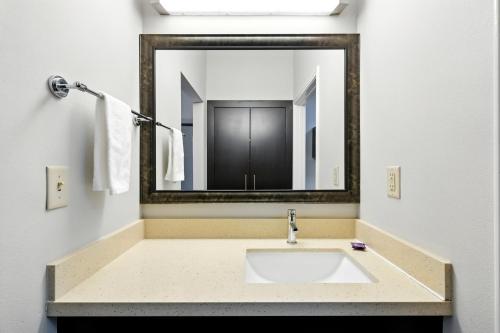 Relux at Westchase - image 13