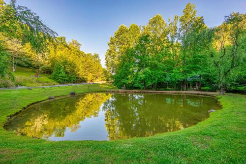 Gods Country by American Patriot Getaways in Wears Valley (TN)