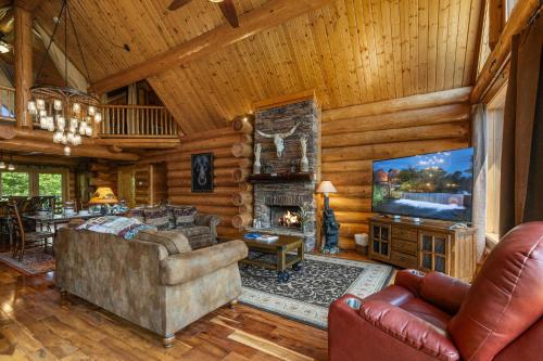 Gods Country by American Patriot Getaways in Wears Valley (TN)
