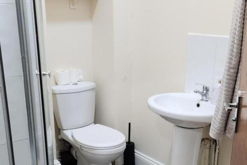 1 Bed - Sleeps 4 - Wolverhampton City Centre, Wolverhampton (fotografie 5)
