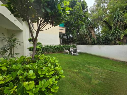 Bridge Residency Guest House - image 12
