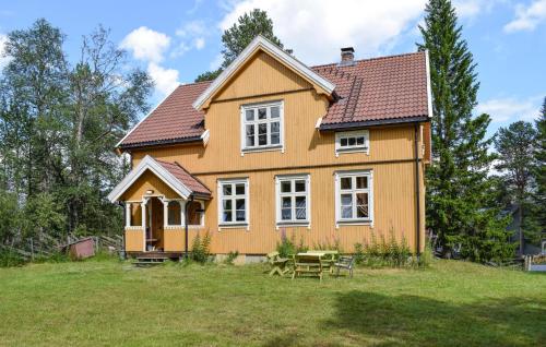 . 7 Bedroom Lovely Home In Tufsingdalen