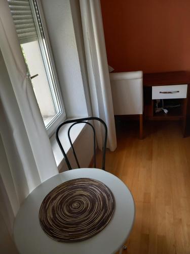 Renovated Apartment Near Zurich Lake Sees Self Checkin, Zürich (photo 3)