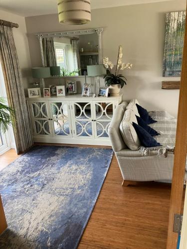 Meadow View - Entire 3 Bed House Near Stamford in Greitforda