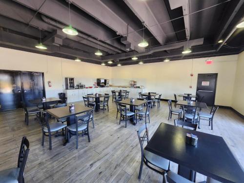 The Grand Inn Peoria in Glendale North