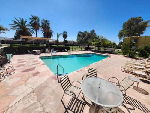 The Grand Inn Peoria in Glendale North