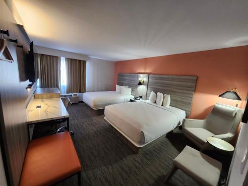 Days Hotel by Wyndham Peoria Glendale Area - image 7