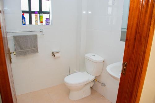 Cozy 1 bedroom getaway in section 58, lake Nakuru views in 奈庫魯