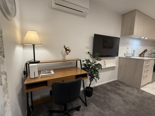 Cozy Studio with Backyard in Wilmer Street, Christchurch (foto 8)
