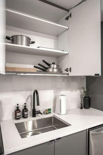 Konyha, Chic Ybor Studio Free Parking Mins to DT near Ybor Városi