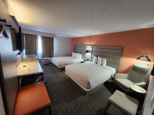 The Grand Inn Peoria in Glendale North