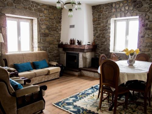 ห้องส่วนกลางสำหรับนั่งเล่น/ดูทีวี, Casa do Souto in อัลเดรว