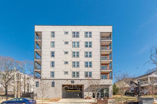 Beautiful 2B2B Condo with Free Street Parking 525Pkwy101 in Old Fourth Ward