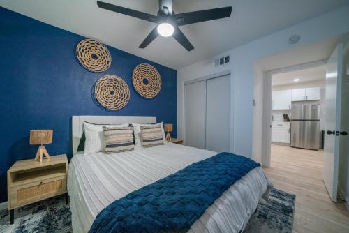Cozy DT DFW Free Parking Pool Medical Dist in Oak Lawn