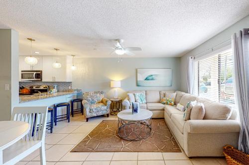 Sandprints Condos - image 5