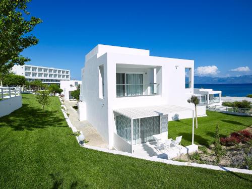 Dimitra Beach Hotel & Suites - image 7