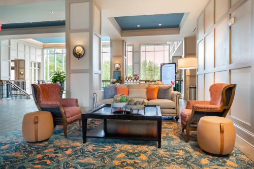 Entrance, Dollywood's DreamMore Resort and Spa in Pigeon Forge (TN)