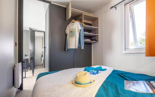 2 bedrooms, 3 beds
