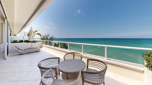 . South Bay Beach Club #33 - 3 Bedroom 2 Bathroom Unit