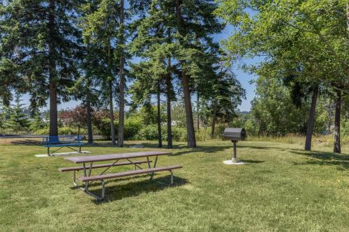 Best Western Plus Oak Harbor Hotel and Conference Center - image 6
