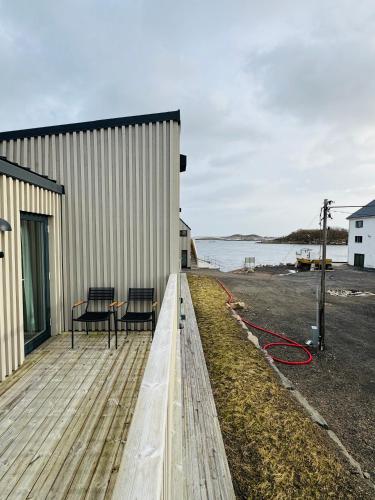 Modern with mountains and sea views in Henningsvær, Henningsvaer (foto 9)