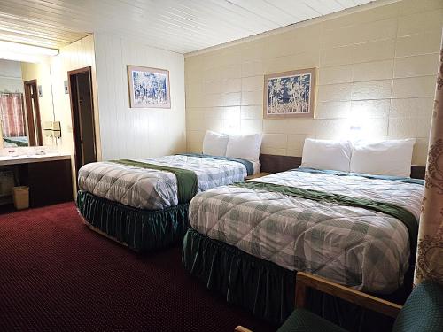Town House Motor Inn