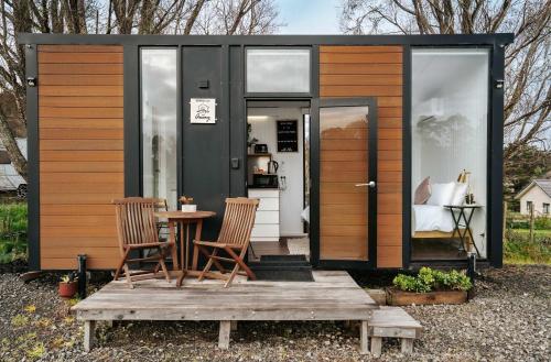 Kiwi Farm Cabin 1 by Tiny Away, Waitoki