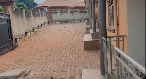 Moods Holiday homes in Kyengera