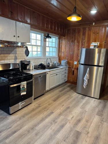 Hilltop302 in มาร์คสวิลล์ แอลเอ