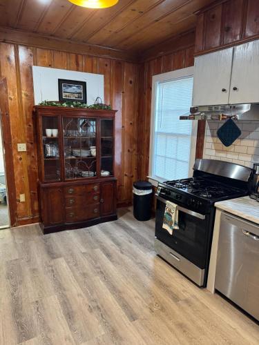 Hilltop302 in มาร์คสวิลล์ แอลเอ