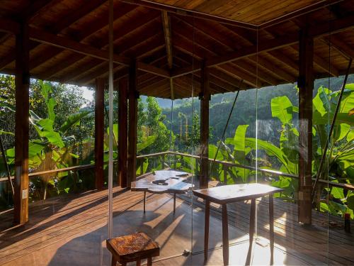 Làng Nhỏ - Hồ Láng Nhớt Resort with Nature Life