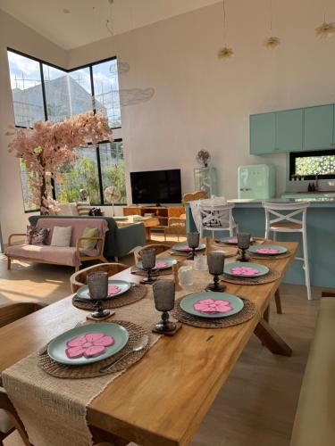 Experience Elements CherryBlossoms, Pool,SunRoom, Silang (foto 7)