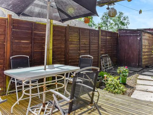 Exterior view, Fayrewood House in Verwood