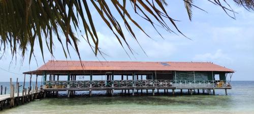 Guna-Yala travel Panamá (Guna-Yala travel Panama) in 埃波班尼