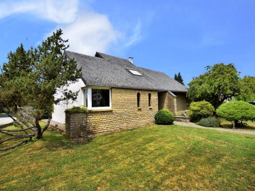 Holiday Home in Virton with swimming pool