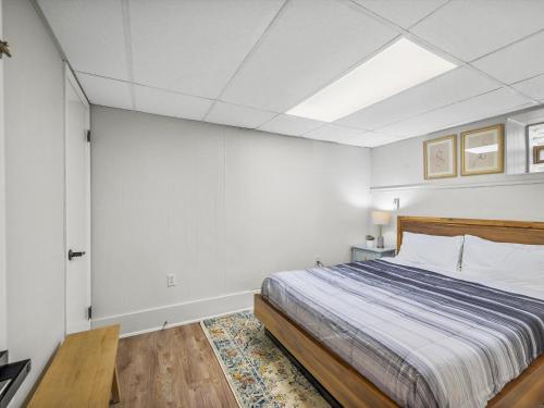 Bloomfield, Pittsburgh Large and Accessible 3 Bedroom Apr with Free Parking detail