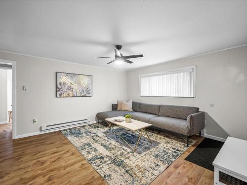 Bloomfield, Pittsburgh Large and Accessible 3 Bedroom Apr with Free Parking in Pittsburgh, USA