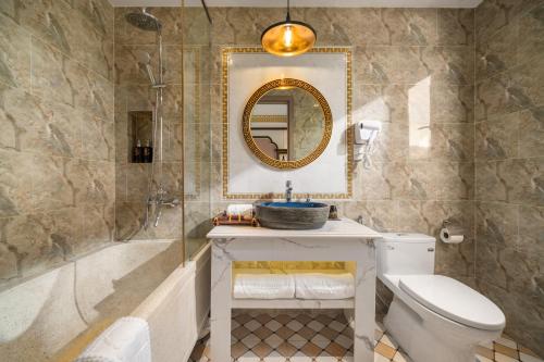 room detail thumbnail 2