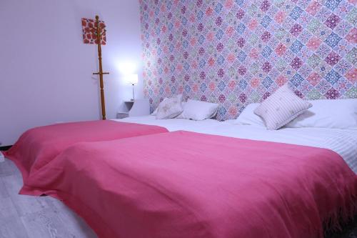 N105 Easy Access to Ikebukuro Only 2 Stops, Tokio