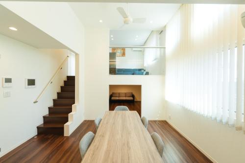 Tokyo Platinum Comfort