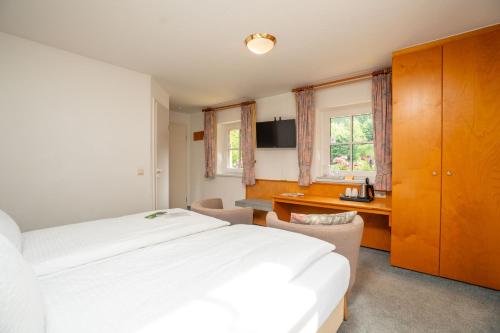 Hotel Sonne - image 13