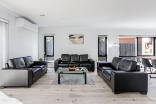 Modern Comfort in Avondale Heights Family Home in Braybrook