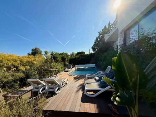 La maison de violette piscine et mer