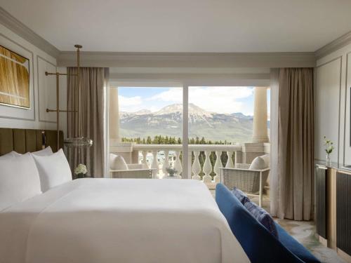 Whitehorn Suite