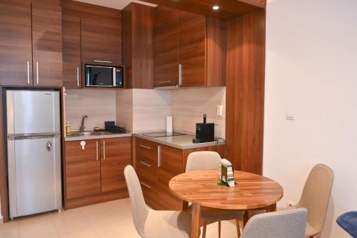 Cozy Flat with Pool & Mountain Views, Near Gondola by Flat Mаnаger, Bansko (zdjęcie 4)