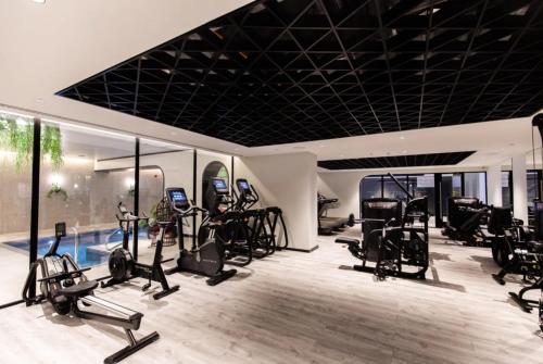 Luxe Apartment in M1 with Pool, Gym & Spa, Manchester (Foto 5)