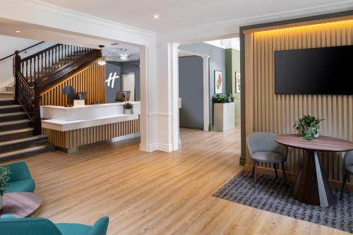 Holiday Inn Farnborough an IHG Hotel - image 11