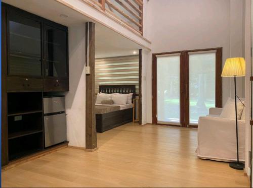 1 double bed, 3 twin beds