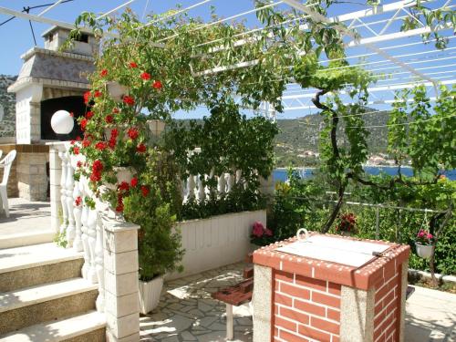 Apartment in Vinisce 100m from the Sea, Vinišće (zdjęcie 2)