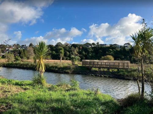 Remuera 5 Bedroom Holiday Home, Auckland